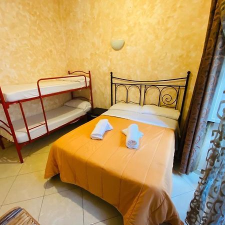 רומא Rose Village Guest House מראה חיצוני תמונה