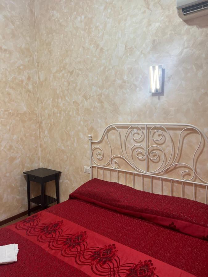 רומא Rose Village Guest House מראה חיצוני תמונה